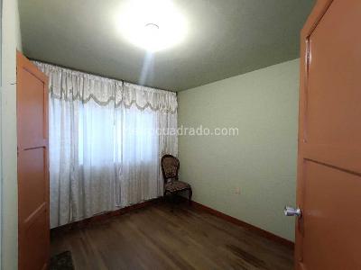 Casa de 5 alcobas en venta en La Estrella, Manizales, 217 m² · foto 13 de 16