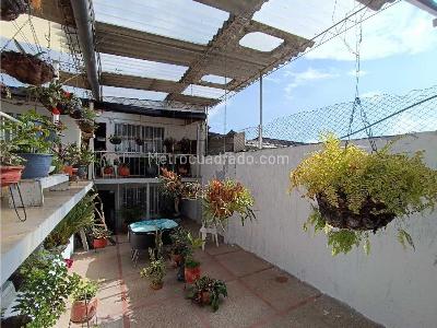 Casa en venta en Chipre, Manizales · foto 3 de 20