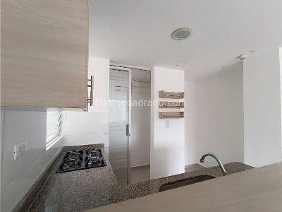 Apartamento de 2 alcobas en venta en Castilla, Manizales, 54 m² · foto 3 de 20