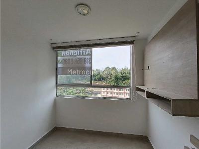 Apartamento de 2 alcobas en venta en Castilla, Manizales, 54 m² · foto 14 de 20