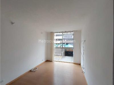 Apartamento de 3 alcobas en arriendo en La Francia, Manizales, 63 m² · foto 3 de 20