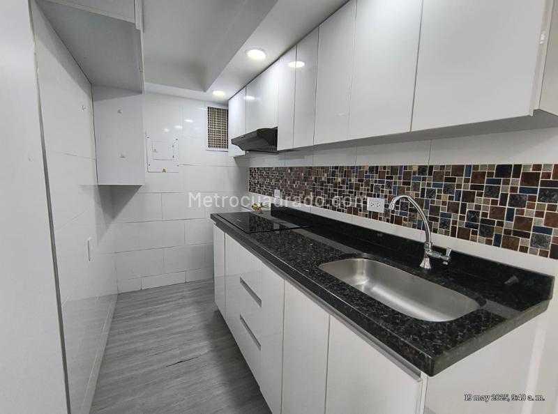 Apartamento en Arriendo, El Redil, Bogotá D.C. - Więcej