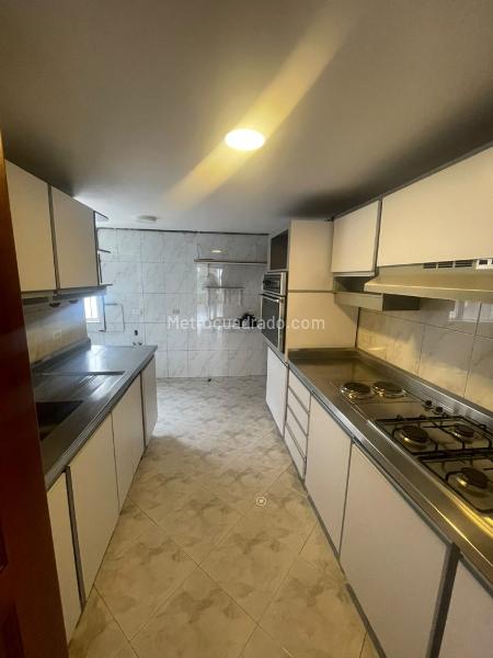 Piso – Bogotá, Chicó Lago - Vista 5