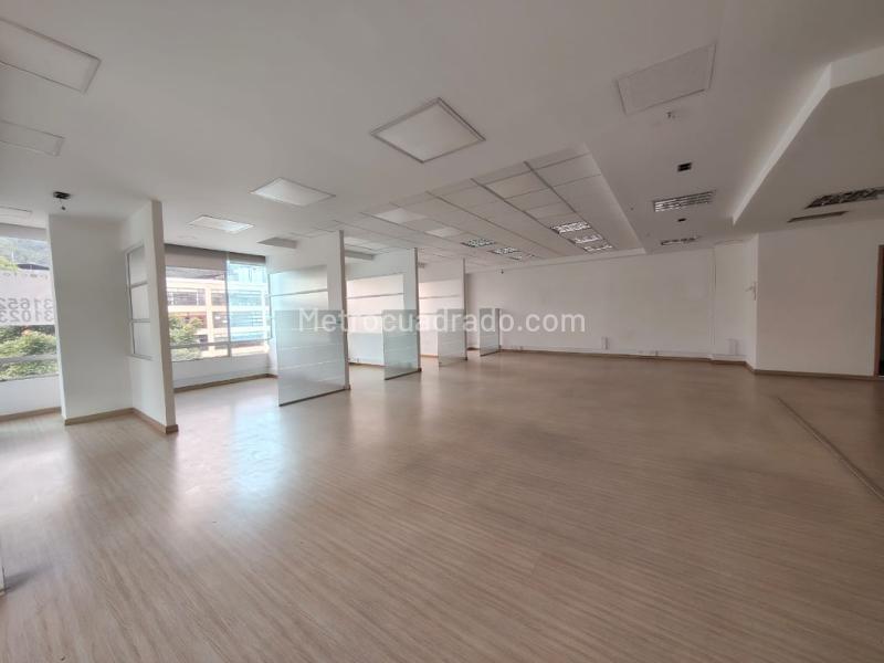 Oficina en Arriendo, Chico Norte, Bogotá D.C. - Más