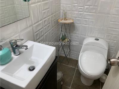 Casa de 3 alcobas en venta en Señorial, Envigado, 155 m² · foto 9 de 20