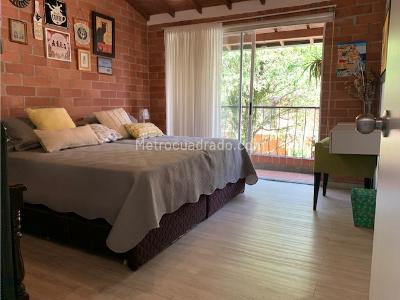 Casa de 3 alcobas en venta en Señorial, Envigado, 155 m² · foto 13 de 20