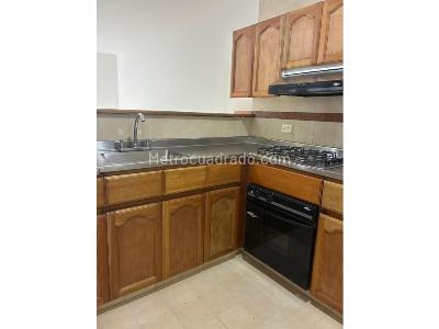 Apartamento de 2 alcobas en venta en El Poblado, Medellín, 80 m² · foto 4 de 20