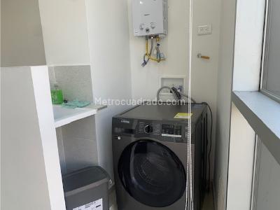 Apartaestudio en venta en La Castellana, Medellín, 37 m² · foto 8 de 11