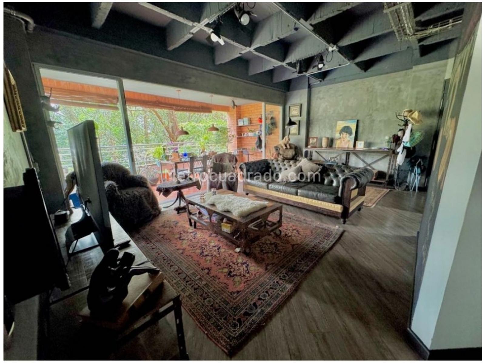 Apartamento de 3 habitaciones en venta en El Poblado San Lucas, Medellín — imagen 1 de 20