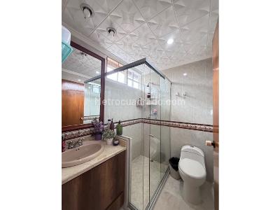 Casa de 4 alcobas en venta en El Poblado Las Lomas, Medellín, 187 m² · foto 15 de 20