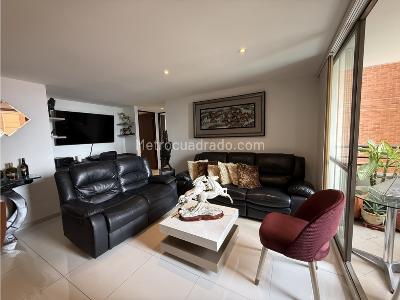 Apartamento en venta en El Poblado, Medellín · foto 3 de 20