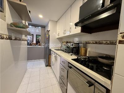 Apartamento en venta en El Poblado, Medellín · foto 10 de 20