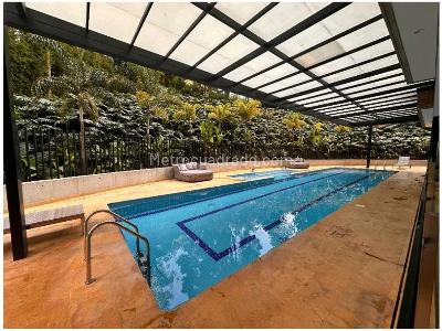 Apartamento de 3 alcobas en venta en Medellin, Medellín, 239 m² · foto 16 de 20
