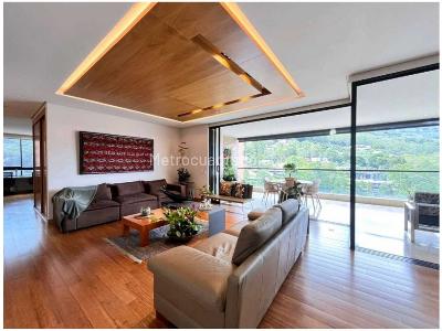 Apartamento de 3 alcobas en venta en Medellin, Medellín, 239 m² · foto 5 de 20