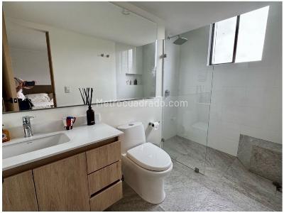 Apartamento de 3 alcobas en venta en El Poblado, Medellín, 117 m² · foto 16 de 20