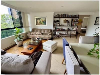 Apartamento de 3 alcobas en venta en El Poblado, Medellín, 117 m² · foto 2 de 20