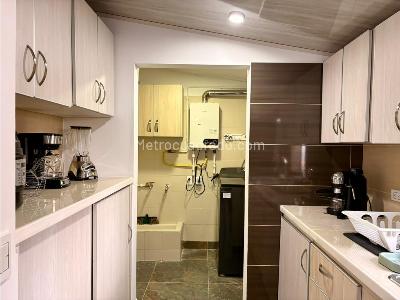 Apartamento de 3 alcobas en venta en El Poblado Las Lomas, Medellín, 126 m² · foto 8 de 20