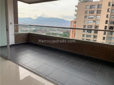 Apartamento de 3 alcobas en venta en Medellin, Medellín, 143 m² · foto 3 de 20
