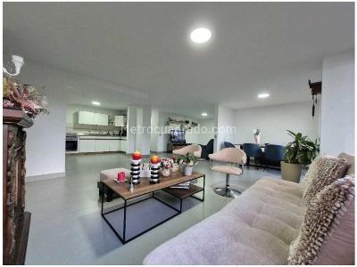Apartamento en venta en El Poblado, Medellín · foto 4 de 20