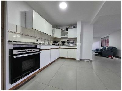 Apartamento en venta en El Poblado, Medellín · foto 8 de 20