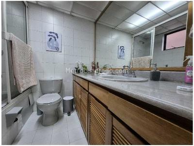 Apartamento en venta en El Poblado, Medellín · foto 15 de 20