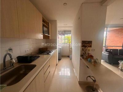 Apartamento en venta en Itagui, Itagüí · foto 7 de 20