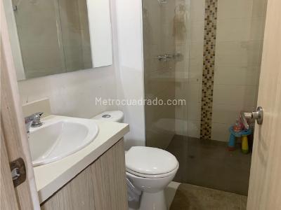 Apartamento en venta en Itagui, Itagüí · foto 9 de 20