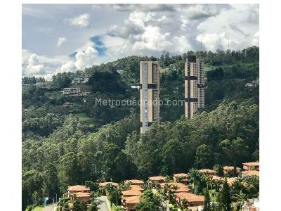 Apartamento de 3 alcobas en venta en El Poblado, Medellín, 217 m² · foto 17 de 20