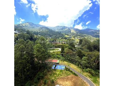 Apartamento de 3 alcobas en venta en El Poblado, Medellín, 217 m² · foto 2 de 20