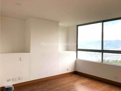 Apartamento de 3 alcobas en venta en El Poblado, Medellín, 217 m² · foto 9 de 20