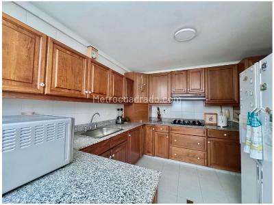 Casa de 3 alcobas en venta en El Poblado, Medellín, 274 m² · foto 10 de 20