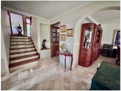 Casa de 3 alcobas en venta en El Poblado, Medellín, 274 m² · foto 11 de 20