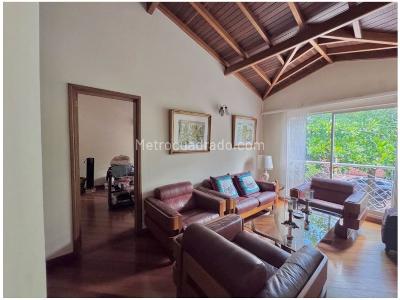 Casa de 3 alcobas en venta en El Poblado, Medellín, 274 m² · foto 14 de 20