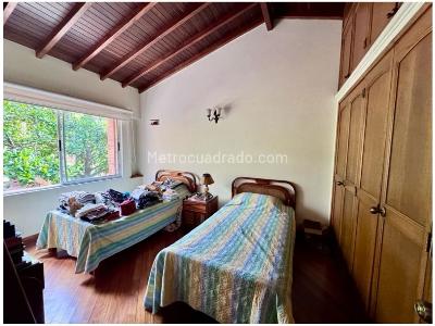 Casa de 3 alcobas en venta en El Poblado, Medellín, 274 m² · foto 15 de 20