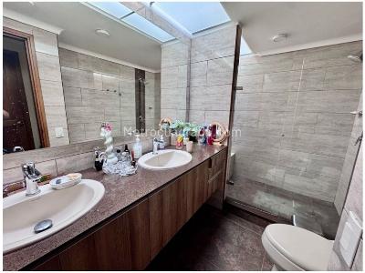 Casa de 3 alcobas en venta en El Poblado, Medellín, 274 m² · foto 19 de 20