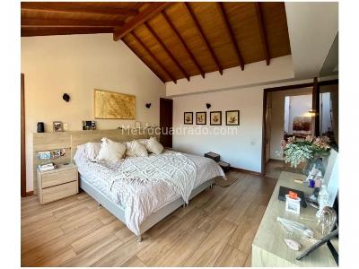 Casa de 4 alcobas en venta en El Poblado, Medellín, 283 m² · foto 15 de 20