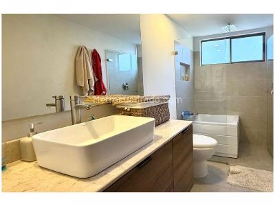 Casa de 4 alcobas en venta en El Poblado, Medellín, 283 m² · foto 18 de 20
