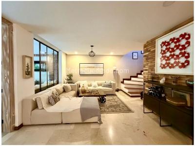 Casa de 4 alcobas en venta en El Poblado, Medellín, 283 m² · foto 2 de 20