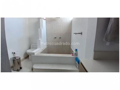 Casa de 4 alcobas en venta en Medellin, Medellín, 337 m² · foto 14 de 20