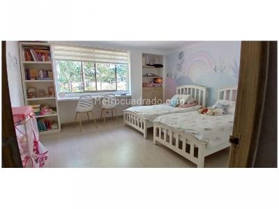 Casa de 4 alcobas en venta en Medellin, Medellín, 337 m² · foto 17 de 20