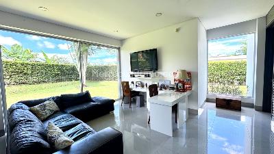 Casa de 3 alcobas en venta en El Caimo, Armenia, 310 m² · foto 3 de 11