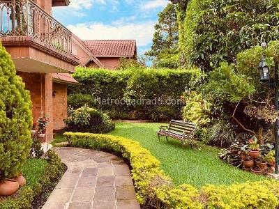Casa de 5 alcobas en venta en Lagos Del Cacique, Bucaramanga, 292 m² · foto 2 de 20
