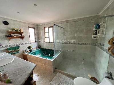 Casa de 5 alcobas en venta en Lagos Del Cacique, Bucaramanga, 292 m² · foto 14 de 20