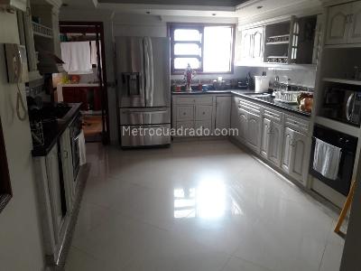 Casa de 5 alcobas en venta en Lagos Del Cacique, Bucaramanga, 500 m² · foto 7 de 19