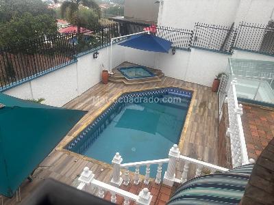 Casa de 5 alcobas en venta en Lagos Del Cacique, Bucaramanga, 500 m² · foto 11 de 19