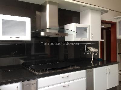 Casa de 4 alcobas en venta en San Simon Guaymaral, Bogotá, 550 m² · foto 2 de 7