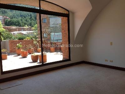 Apartamento en venta en Santa Barbara Alta, Bogotá · foto 2 de 8