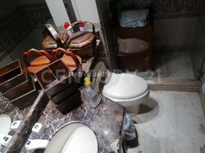 Apartamento de 3 alcobas en venta en La Carolina, Bogotá, 167 m² · foto 12 de 15