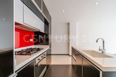 Apartamento de 1 alcoba en arriendo en Santa Barbara, Bogotá, 52 m² · foto 2 de 20
