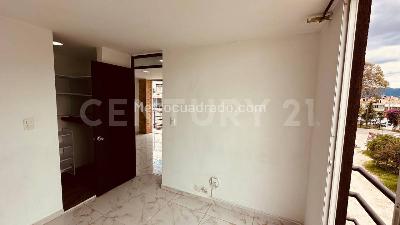 Apartamento de 4 alcobas en venta en Garces Navas, Bogotá, 80 m² · foto 2 de 18